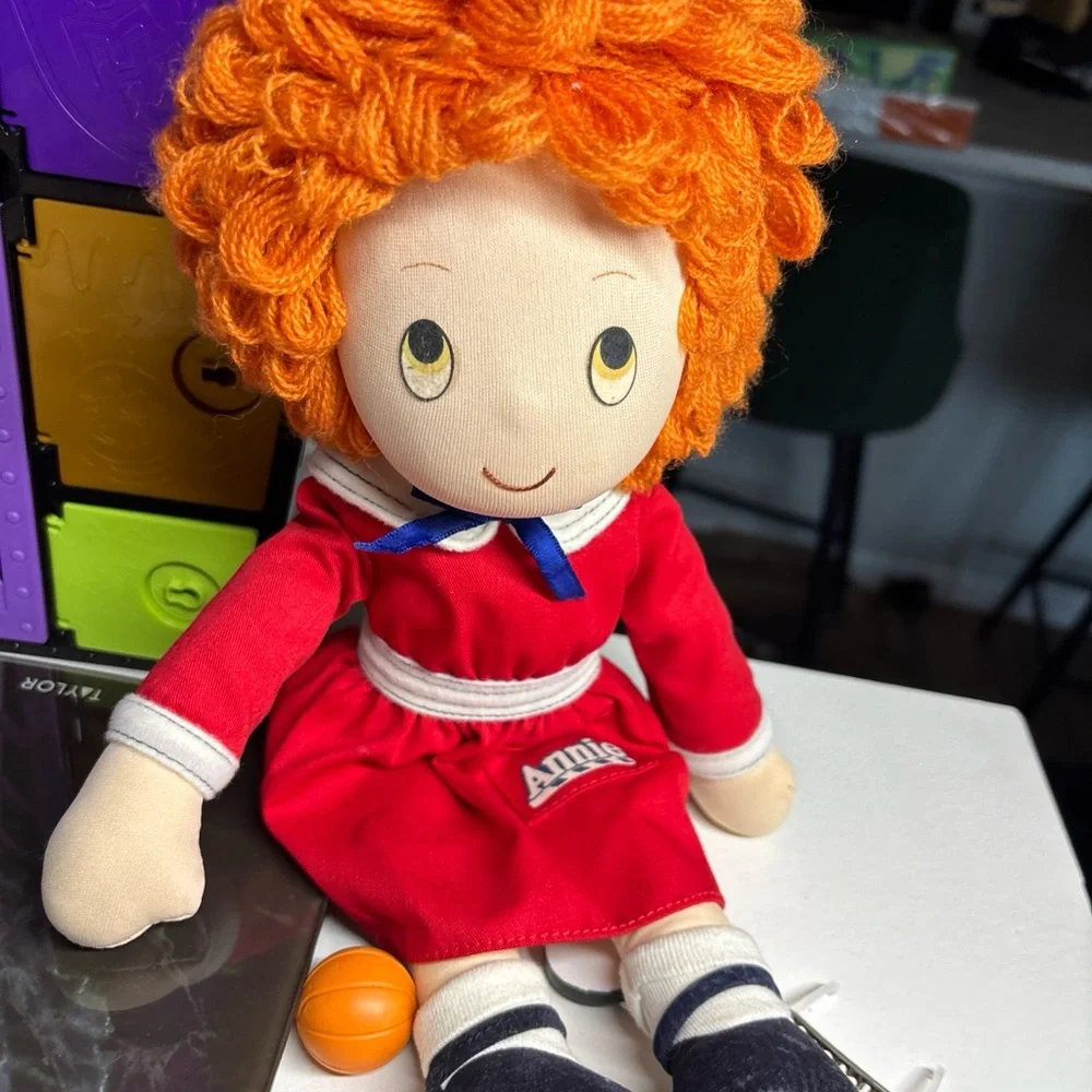Vintage Annie Red-Haired Doll with Red Dress - Picture 4 of 6